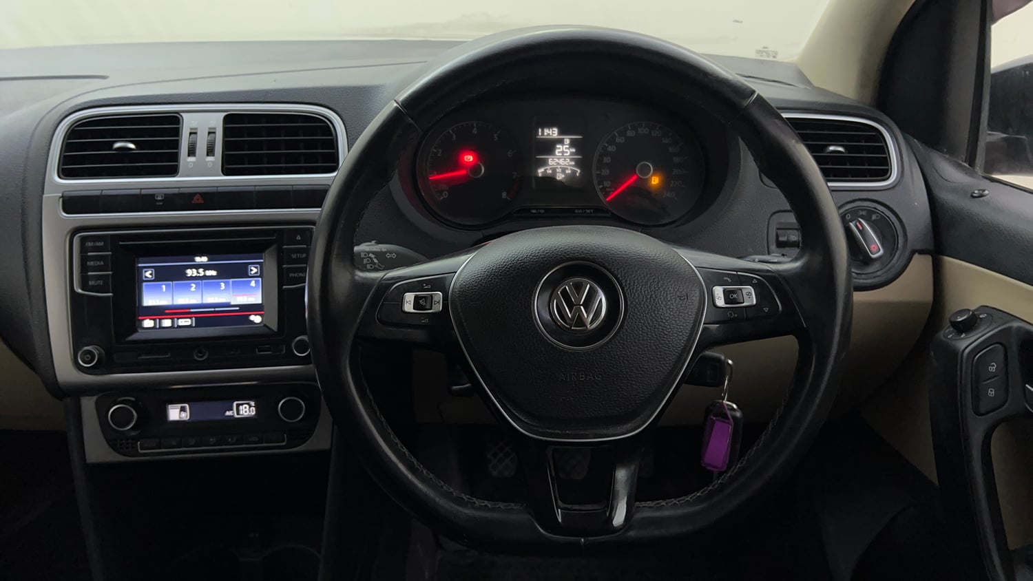 Used 2016 Volkswagen Polo Highline1.2L (P) Petrol Manual interior STEERING VIEW