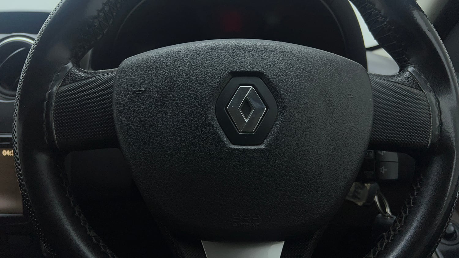 Used 2019 Renault Duster RXS CVT Petrol Automatic top_features Airbags