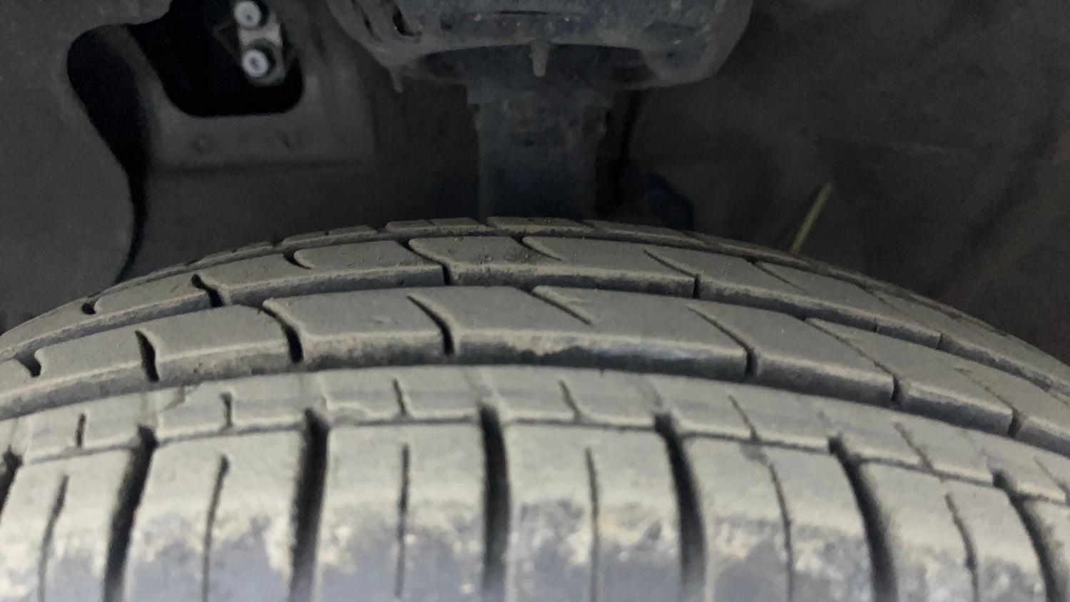 Used 2024 Hyundai Grand i10 Nios Magna 1.2 Kappa Petrol Manual tyres LEFT FRONT TYRE TREAD VIEW