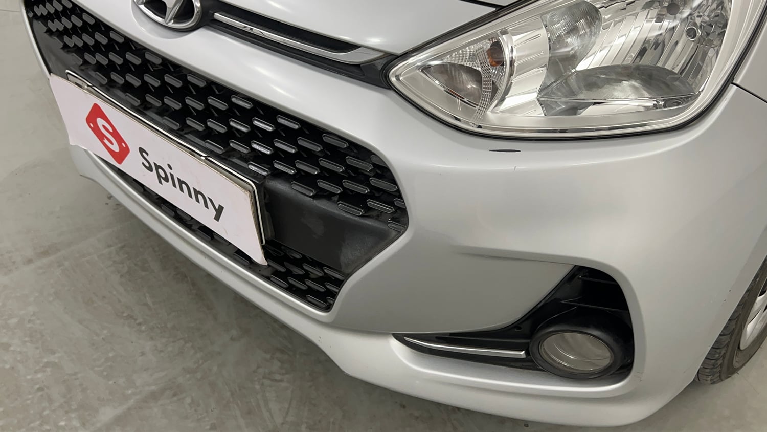 Used 2017 Hyundai Grand i10 Sportz 1.2 Kappa VTVT Petrol Manual dents MINOR SCRATCH