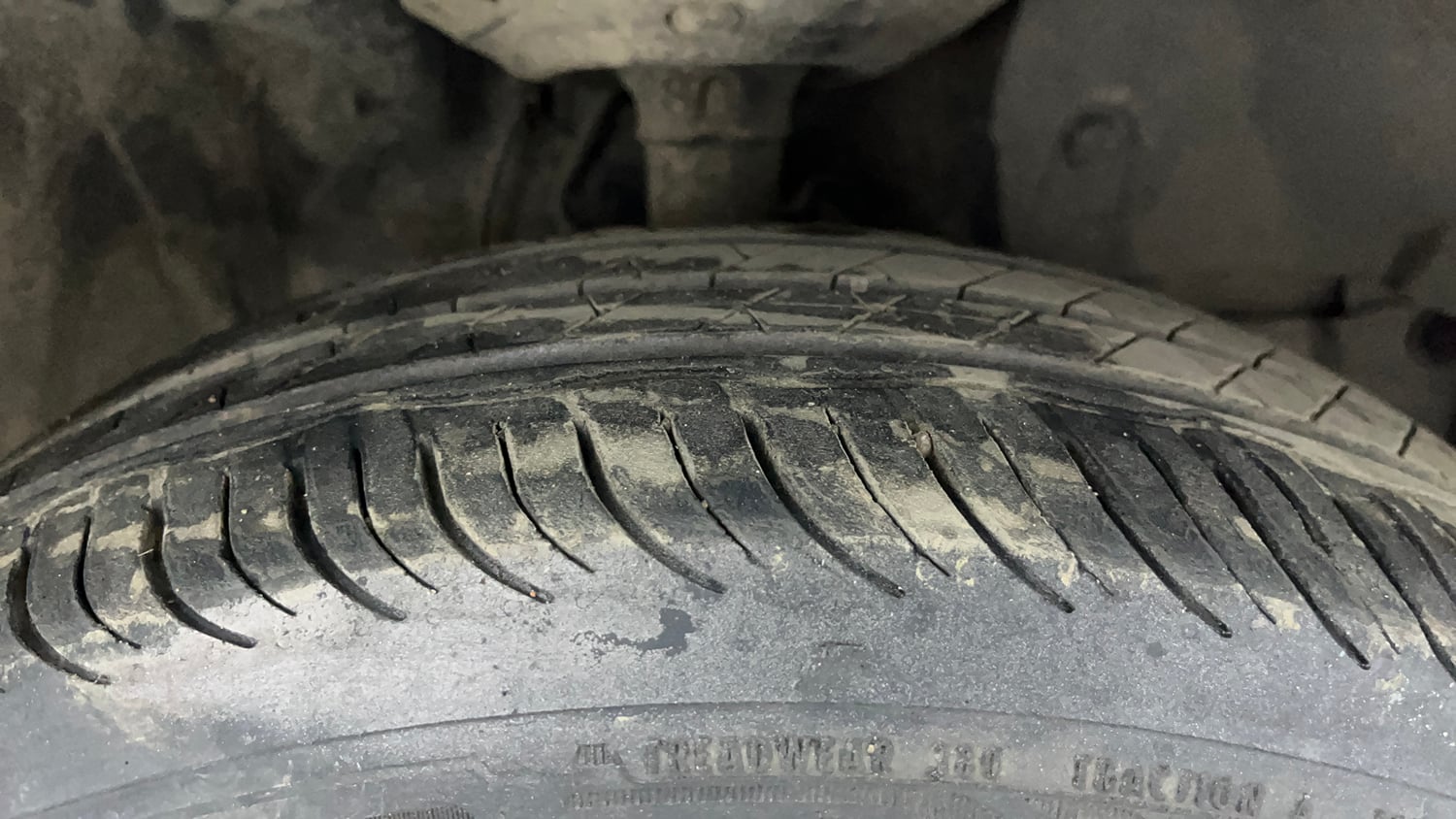 Used 2017 Honda Jazz V Petrol Petrol Manual tyres RIGHT FRONT TYRE TREAD VIEW