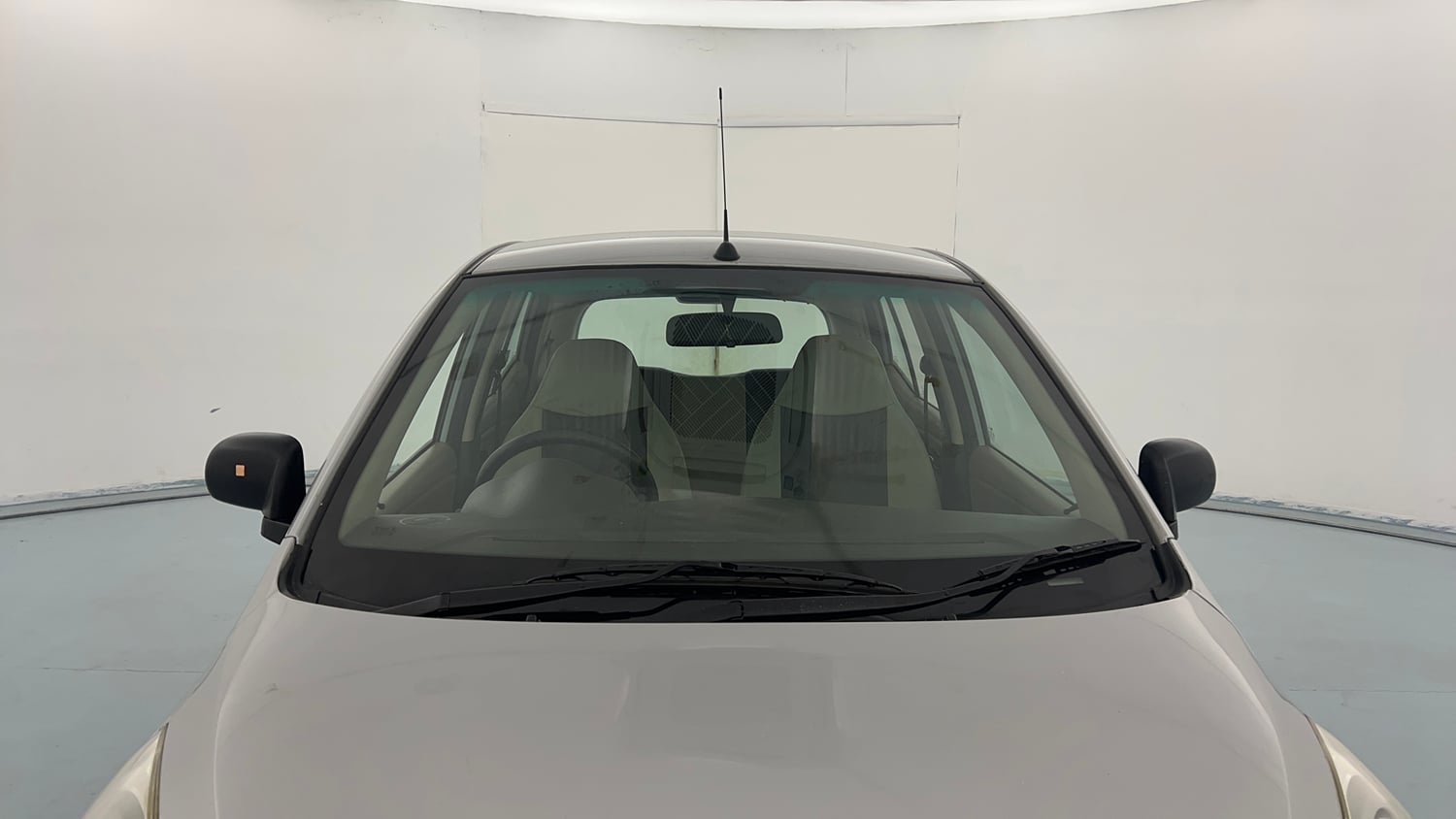 Used 2014 Hyundai i10 Magna 1.1 iRDE2 Petrol Manual exterior FRONT WINDSHIELD VIEW