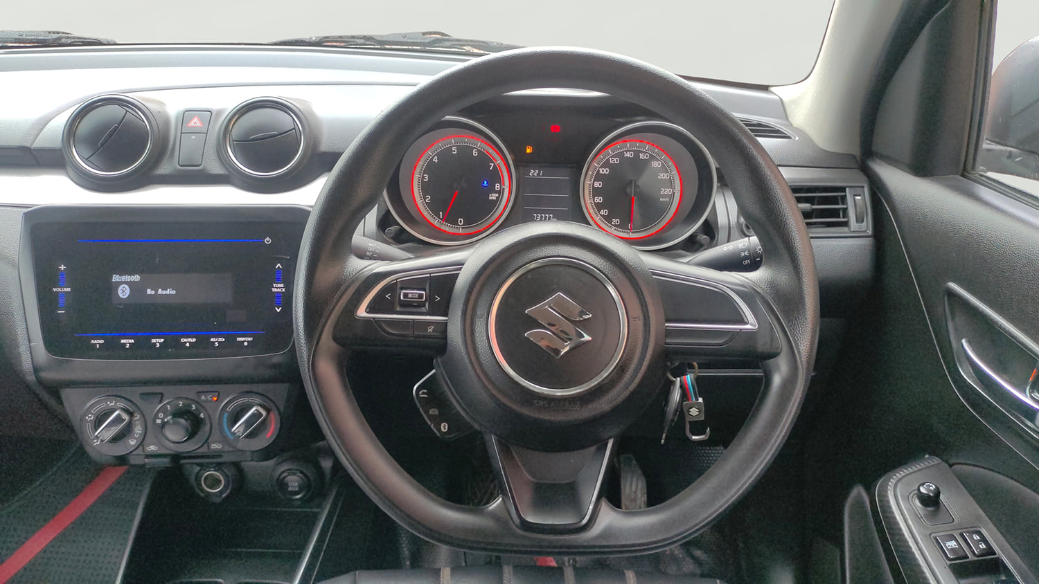 Used 2022 Maruti Suzuki Swift VXi Petrol Manual interior STEERING VIEW