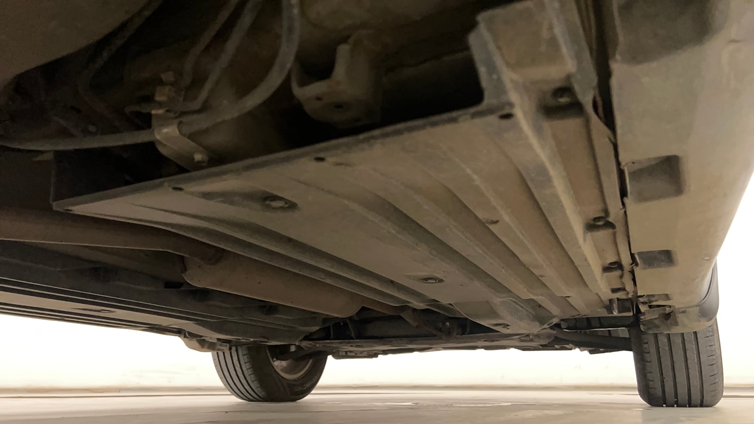 Used 2022 Toyota Urban Cruiser Premium Grade AT Petrol Automatic extra REAR RIGHT UNDERBODY VIEW