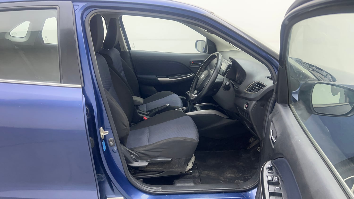 Used 2021 Maruti Suzuki Baleno Zeta Petrol Manual interior RIGHT SIDE FRONT DOOR CABIN VIEW