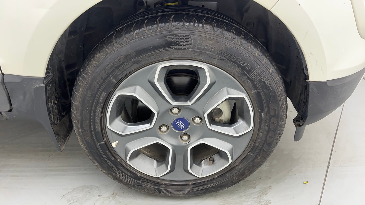 Used 2021 Ford EcoSport Titanium Plus 1.5L Ti-VCT AT Petrol Automatic tyres RIGHT FRONT TYRE RIM VIEW