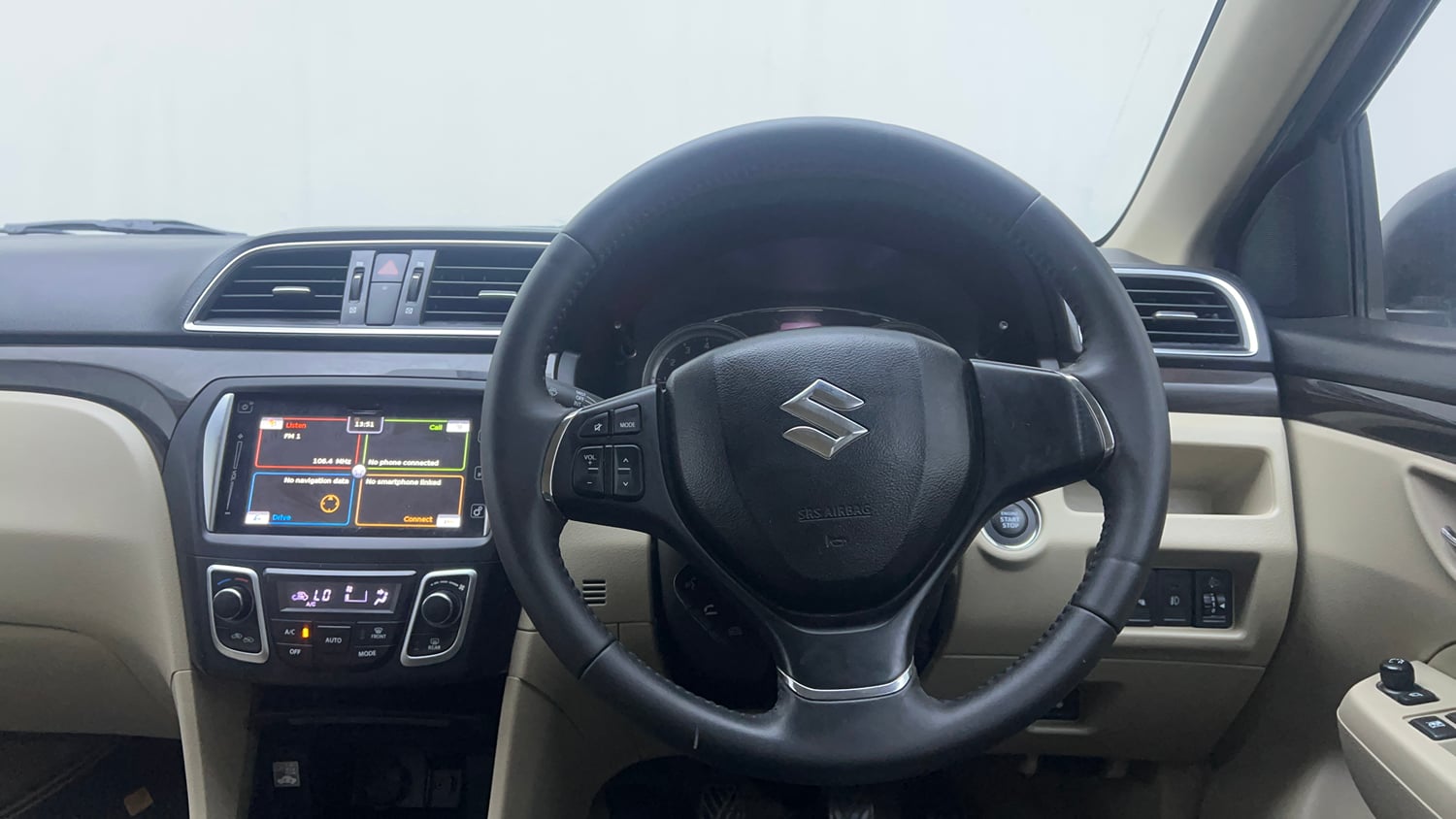 Used 2018 Maruti Suzuki Ciaz Alpha 1.4 MT Petrol Manual interior STEERING VIEW