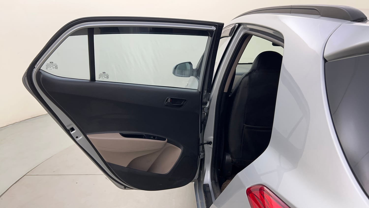Used 2018 Hyundai Grand i10 Magna AT 1.2 Kappa VTVT Petrol Automatic interior LEFT REAR DOOR OPEN VIEW