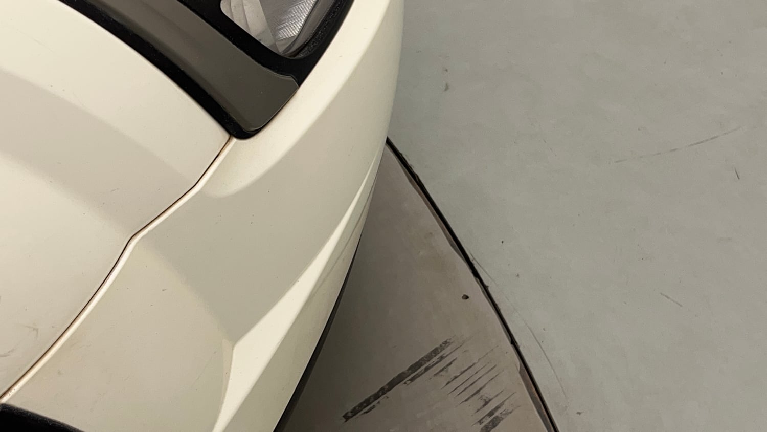 Used 2019 Mahindra XUV500 W7 Diesel Manual dents MINOR SCRATCH