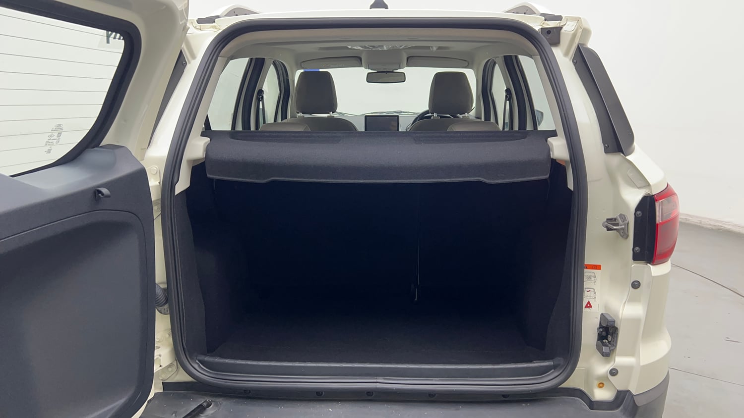 Used 2021 Ford EcoSport Titanium Plus 1.5L Ti-VCT AT Petrol Automatic interior DICKY INSIDE VIEW