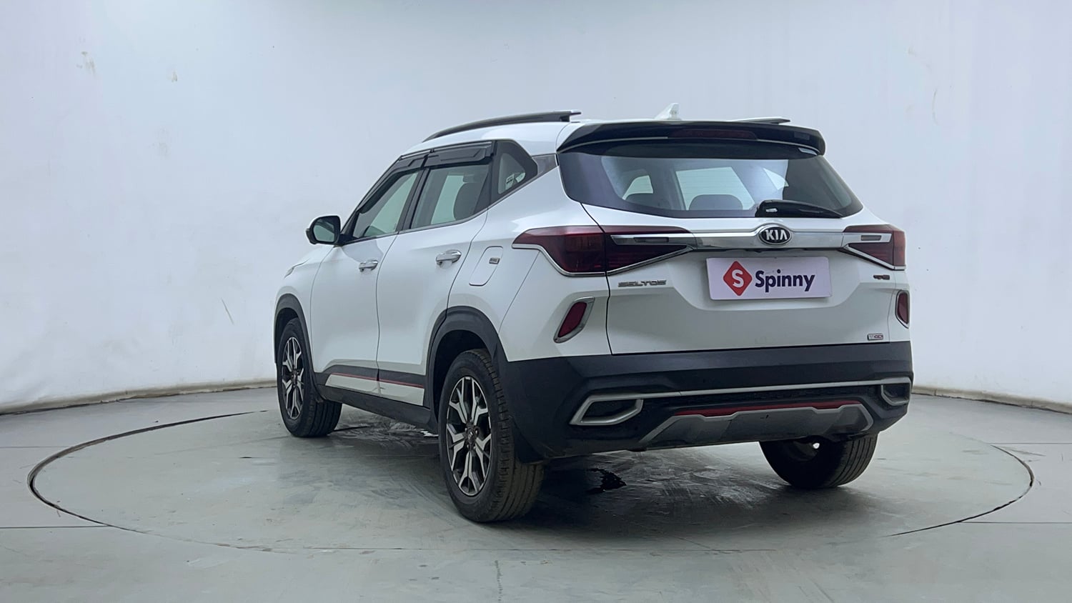 Used 2020 Kia Seltos GTX Plus 1.4 Petrol Manual exterior LEFT REAR CORNER VIEW
