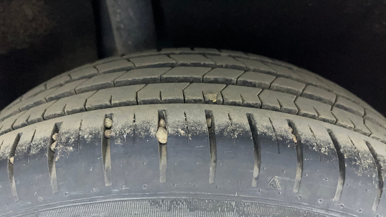 Used 2021 Maruti Suzuki Baleno Zeta Petrol Manual tyres RIGHT REAR TYRE TREAD VIEW