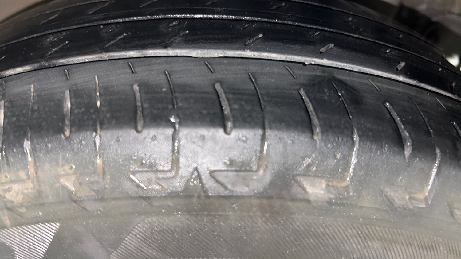 Used 2013 Hyundai Grand i10 Asta AT 1.2 Kappa VTVT Petrol Automatic tyres LEFT REAR TYRE TREAD VIEW