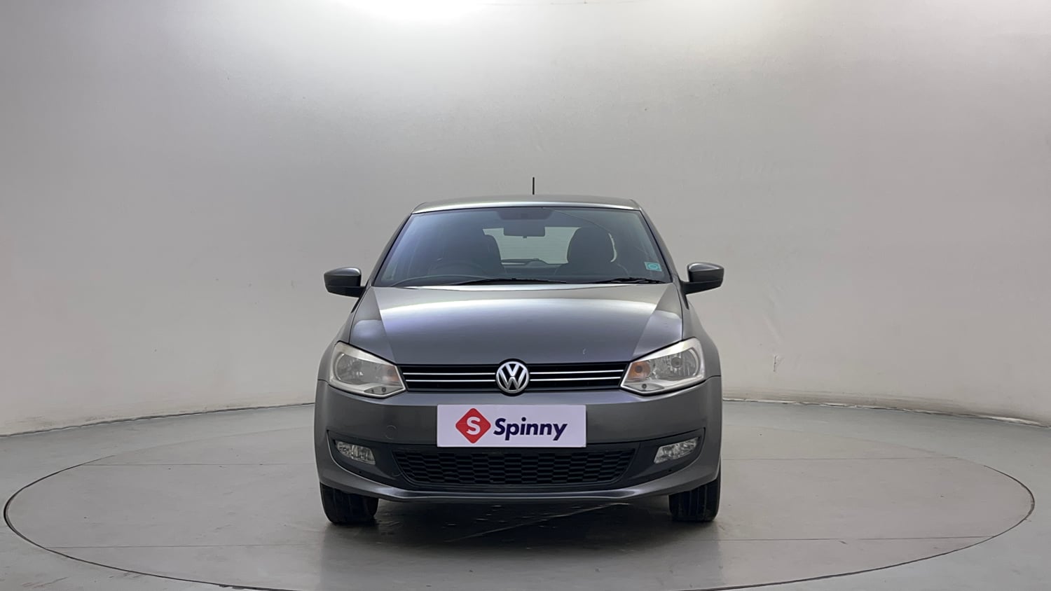 Used 2013 Volkswagen Polo Comfortline 1.2L (P) Petrol Manual exterior FRONT VIEW