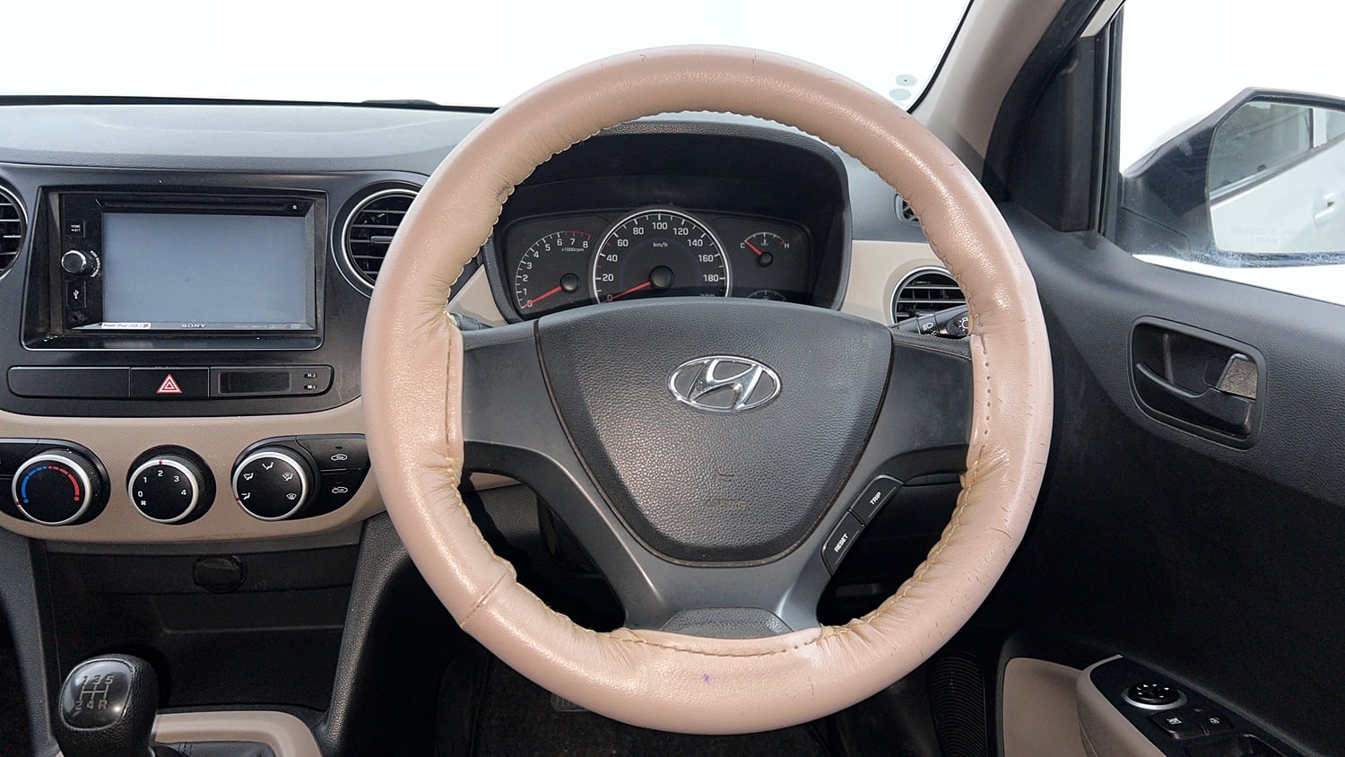 Used 2016 Hyundai Grand i10 Magna 1.2 Kappa VTVT Petrol Manual interior STEERING VIEW