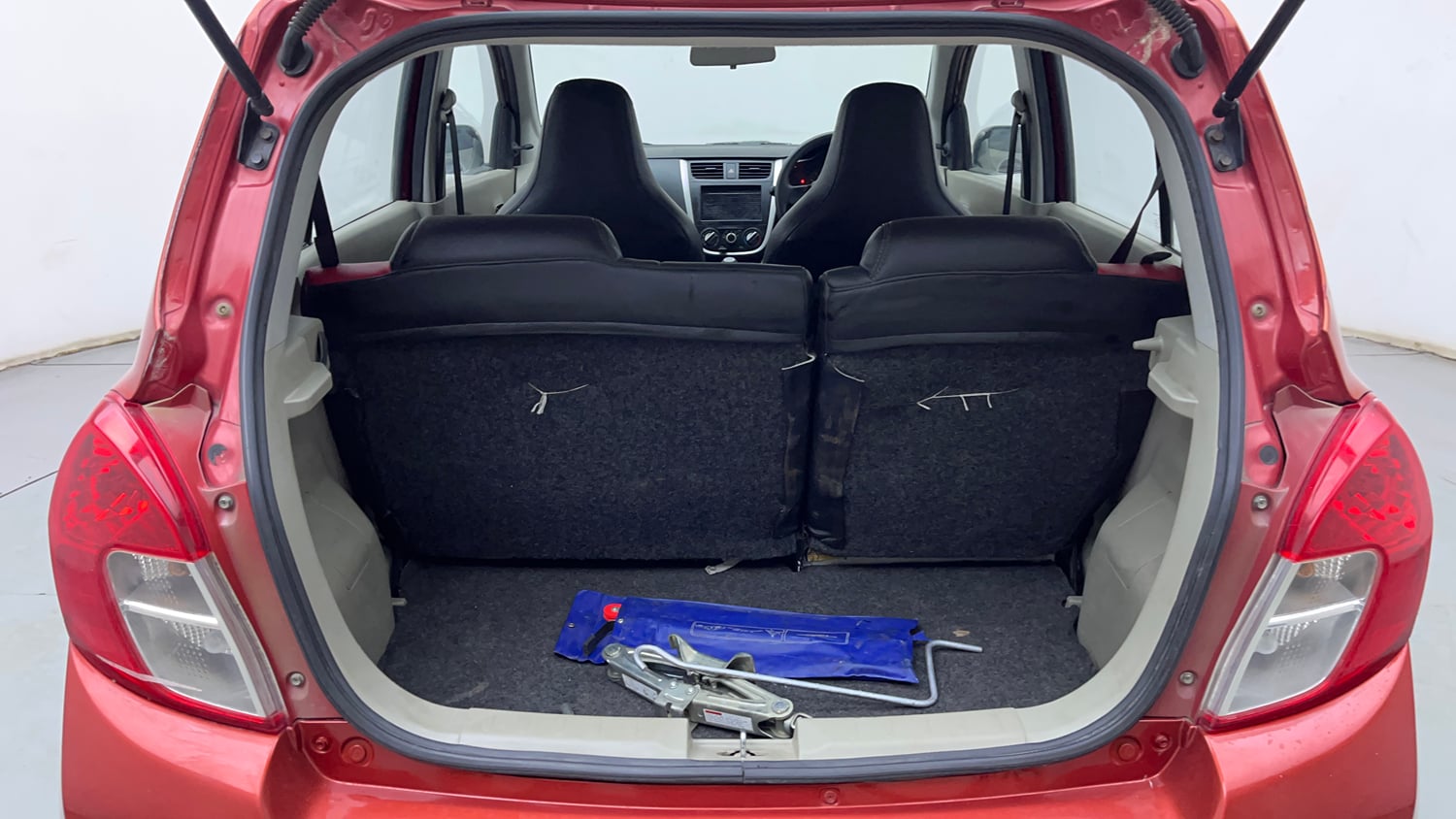 Used 2014 Maruti Suzuki Celerio VXi Petrol Manual interior DICKY INSIDE VIEW