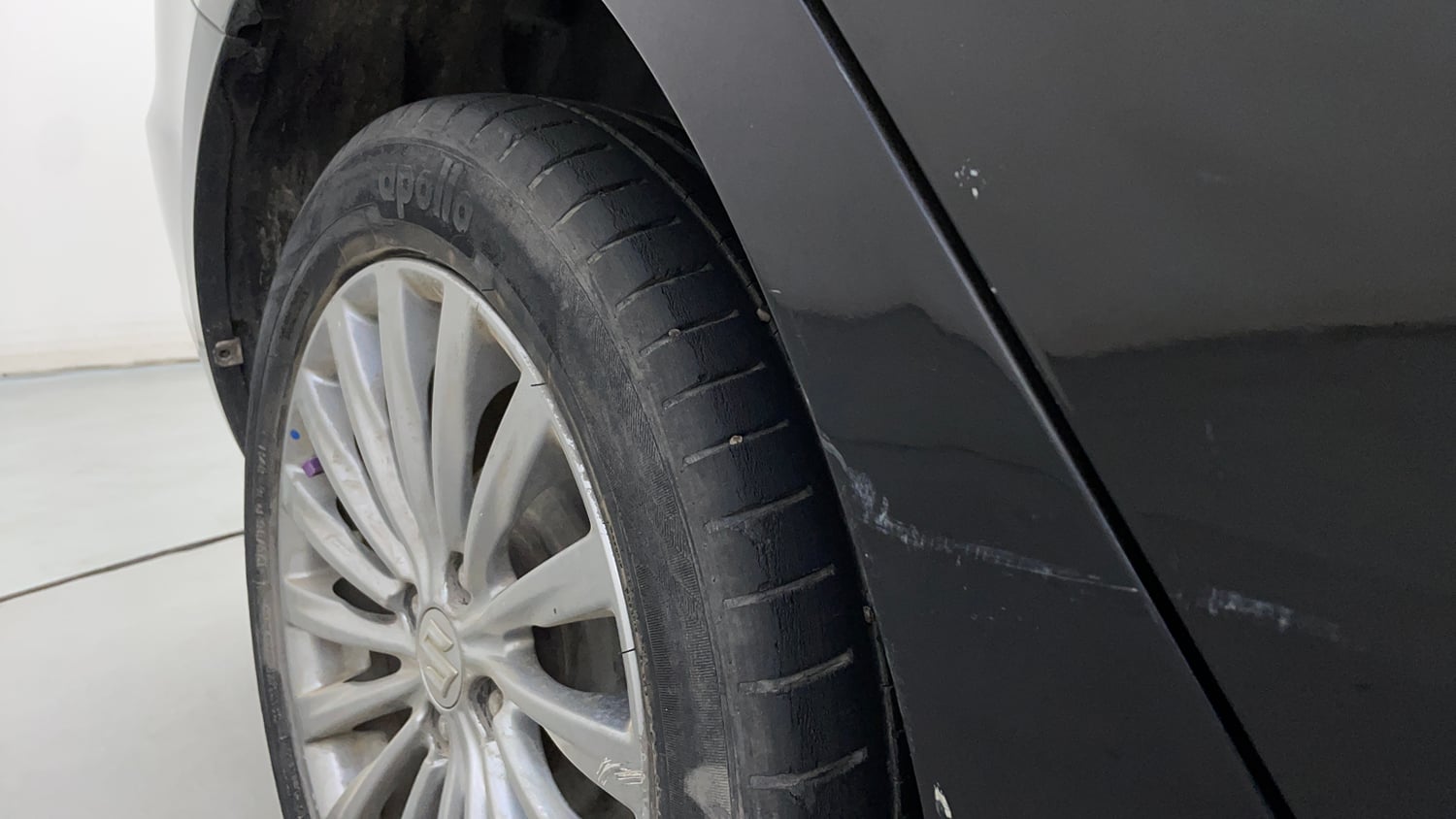 Used 2016 Maruti Suzuki Ciaz ZXi Petrol Manual dents MINOR SCRATCH