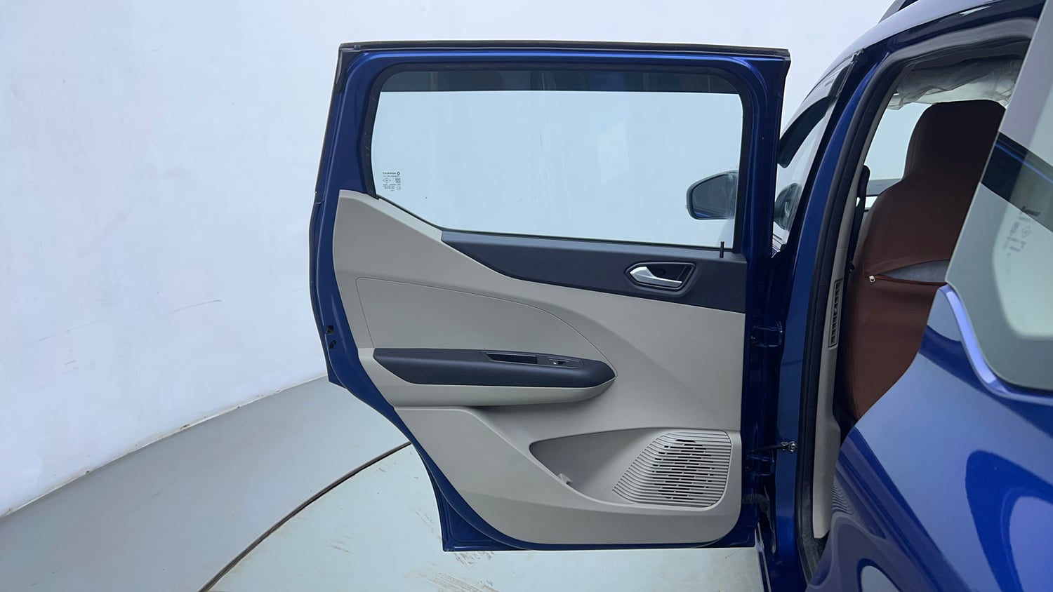 Used 2022 Renault Triber RXZ Petrol Manual interior LEFT REAR DOOR OPEN VIEW
