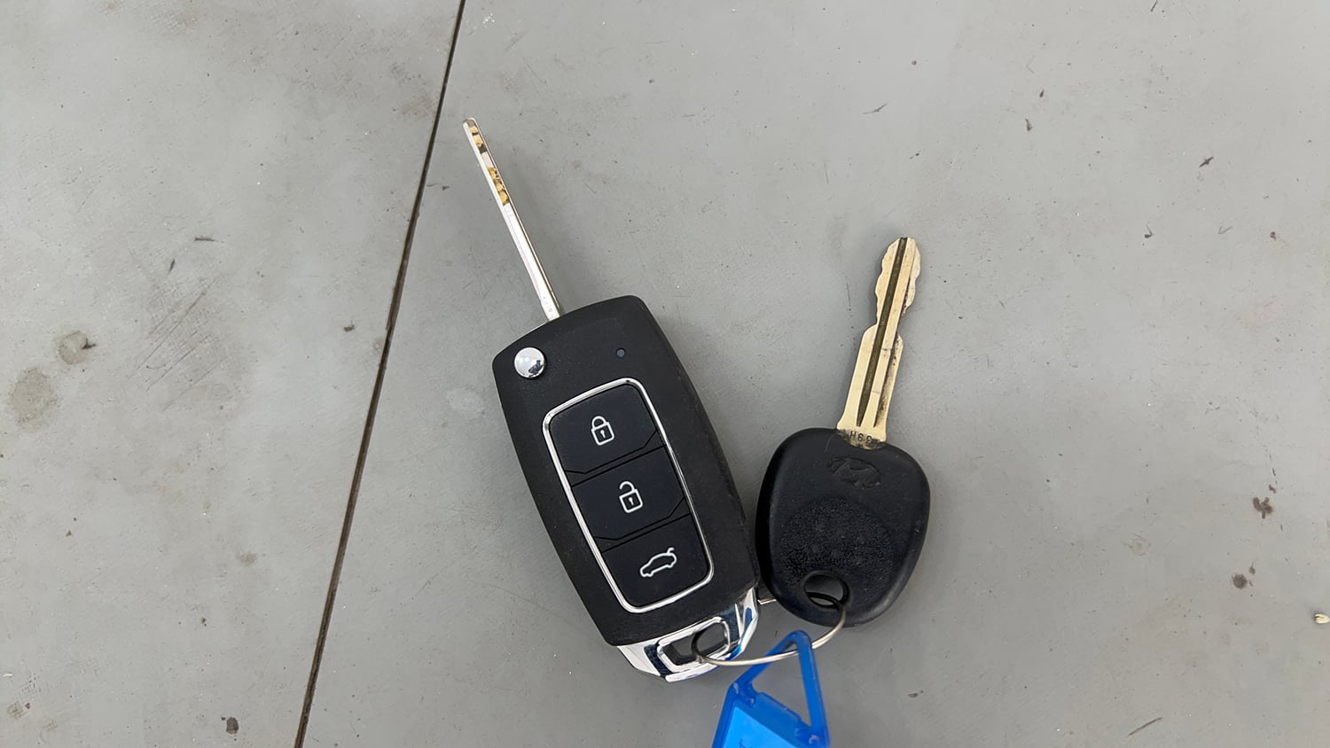 Used 2012 Hyundai i20 Sportz 1.2 Petrol Manual extra CAR KEY VIEW