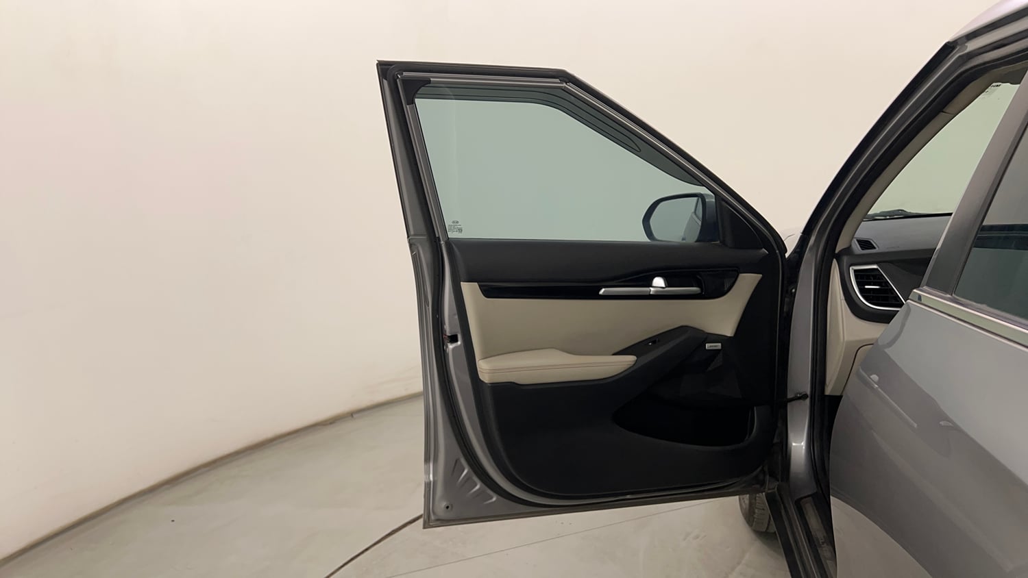 Used 2020 Kia Seltos GTX Plus AT 1.5 Diesel Diesel Automatic interior LEFT FRONT DOOR OPEN VIEW