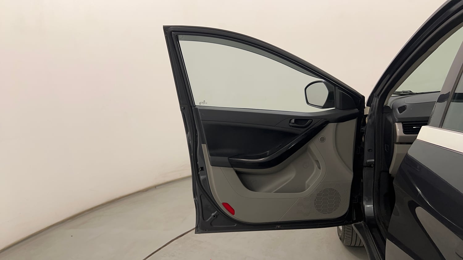 Used 2019 Tata Nexon XM Petrol Manual interior LEFT FRONT DOOR OPEN VIEW