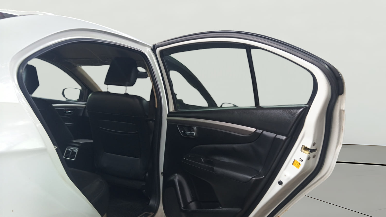 Used 2016 Maruti Suzuki Ciaz ZXi+ RS Petrol Manual interior RIGHT REAR DOOR OPEN VIEW
