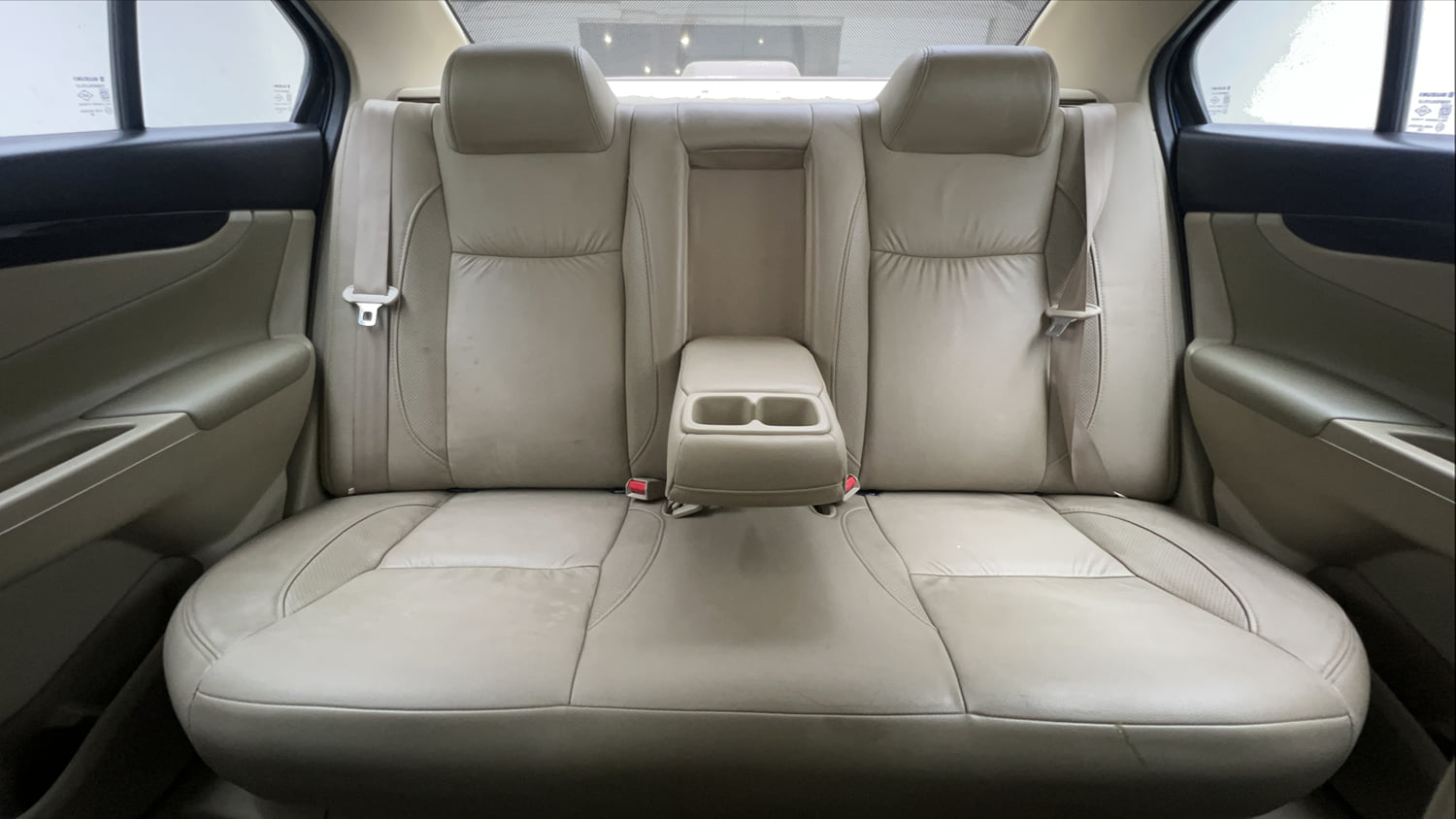 Used 2018 Maruti Suzuki Ciaz Alpha 1.4 MT Petrol Manual interior REAR SEAT CONDITION VIEW