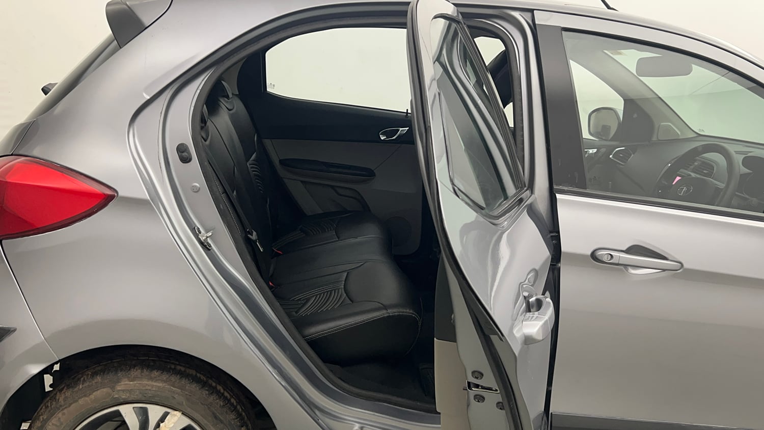 Used 2019 Tata Tiago Revotron XZ Petrol Manual interior RIGHT SIDE REAR DOOR CABIN VIEW