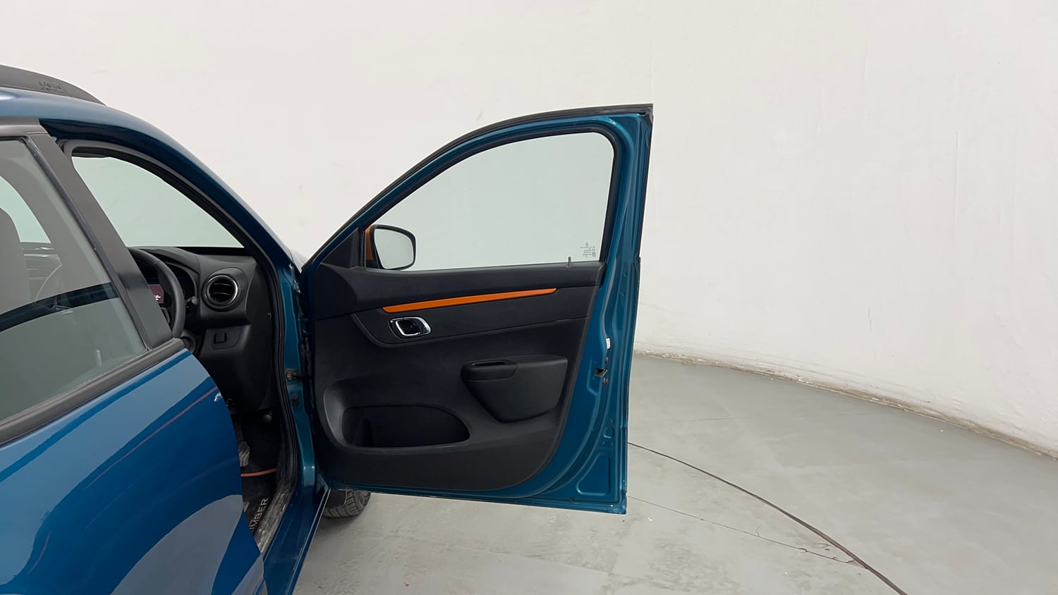 Used 2019 Renault Kwid CLIMBER 1.0 AMT Opt Petrol Automatic interior RIGHT FRONT DOOR OPEN VIEW