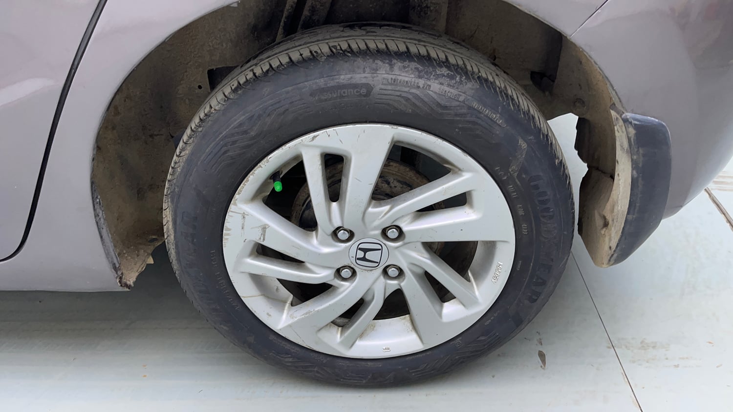Used 2017 Honda Jazz V Petrol Petrol Manual tyres LEFT REAR TYRE RIM VIEW