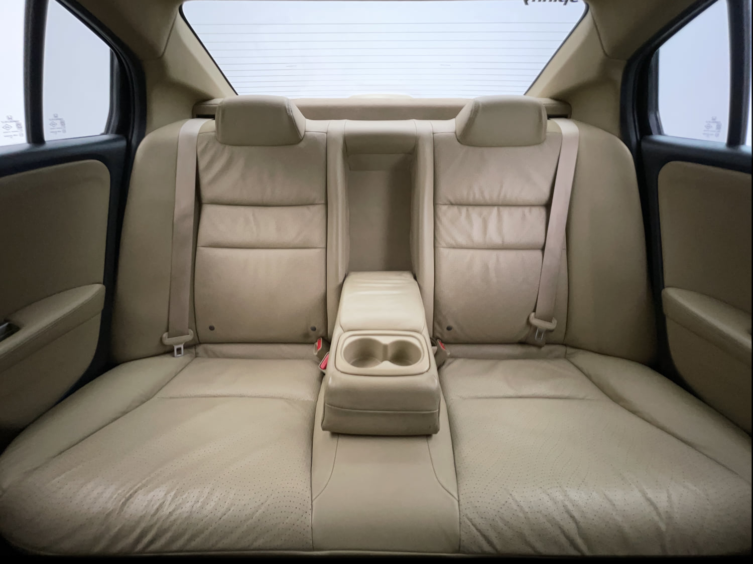 Used 2016 Honda City VX (O) MT Petrol Manual interior REAR SEAT CONDITION VIEW