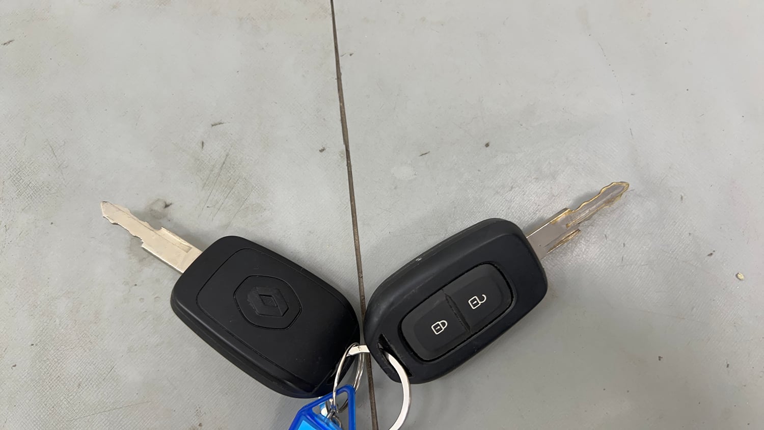 Used 2019 Renault Kwid CLIMBER 1.0 AMT Opt Petrol Automatic extra CAR KEY VIEW