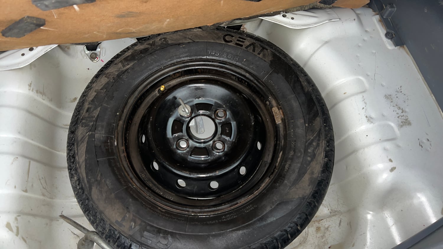 Used 2016 Maruti Suzuki Alto 800 Lxi Petrol Manual tyres SPARE TYRE VIEW