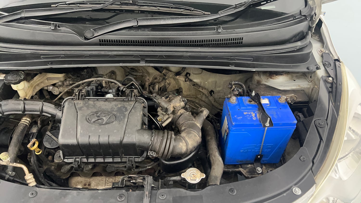 Used 2014 Hyundai i10 Magna 1.1 iRDE2 Petrol Manual engine ENGINE LEFT SIDE VIEW