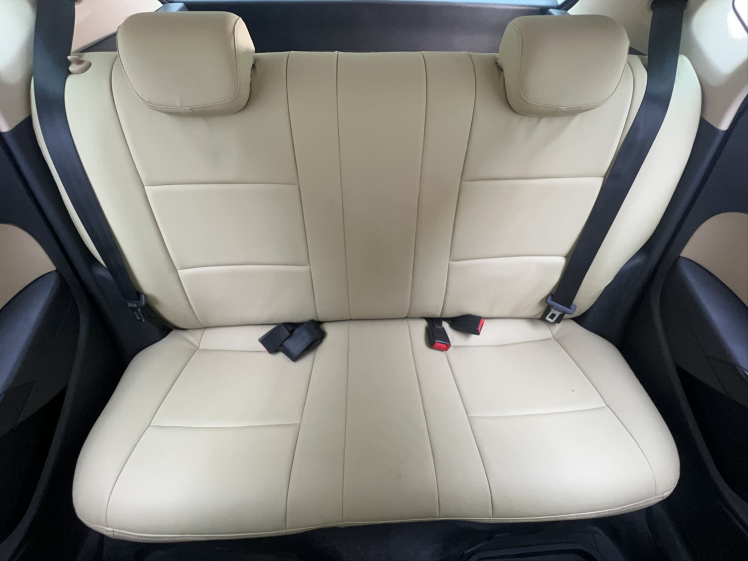Used 2016 Volkswagen Polo Highline1.2L (P) Petrol Manual interior REAR SEAT CONDITION VIEW