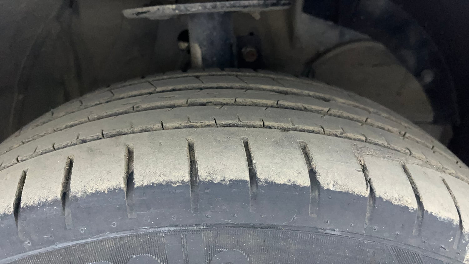 Used 2021 Maruti Suzuki Baleno Zeta Petrol Manual tyres RIGHT FRONT TYRE TREAD VIEW