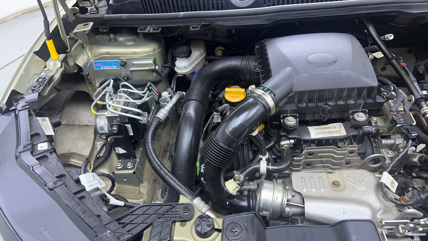 Used 2025 Tata Nexon Creative 1.2 Revotron Petrol 6MT Petrol Manual engine ENGINE RIGHT SIDE VIEW