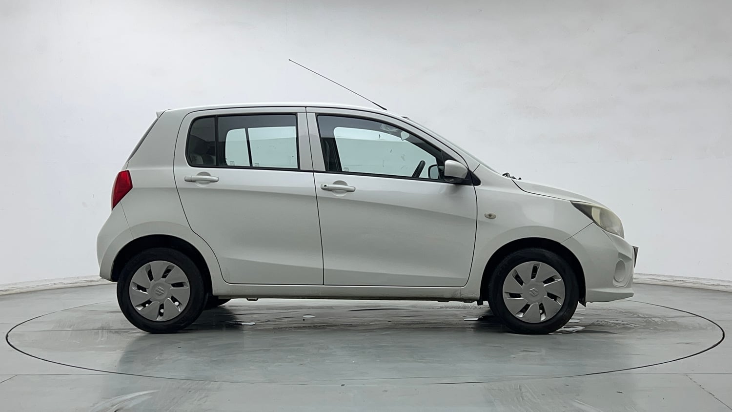 Used 2019 Maruti Suzuki Celerio VXi AMT Petrol Automatic exterior RIGHT SIDE VIEW
