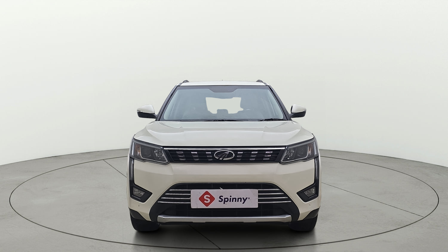 Used 2020 Mahindra XUV 300 W8 (O) 1.5 Diesel Diesel Manual exterior FRONT VIEW