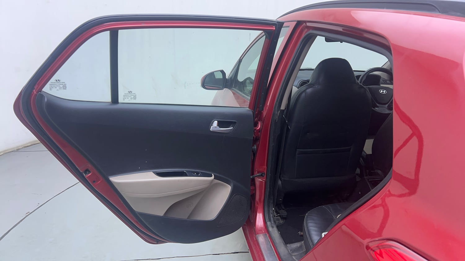 Used 2019 Hyundai Grand i10 Sportz U2 1.2 CRDi Diesel Manual interior LEFT REAR DOOR OPEN VIEW