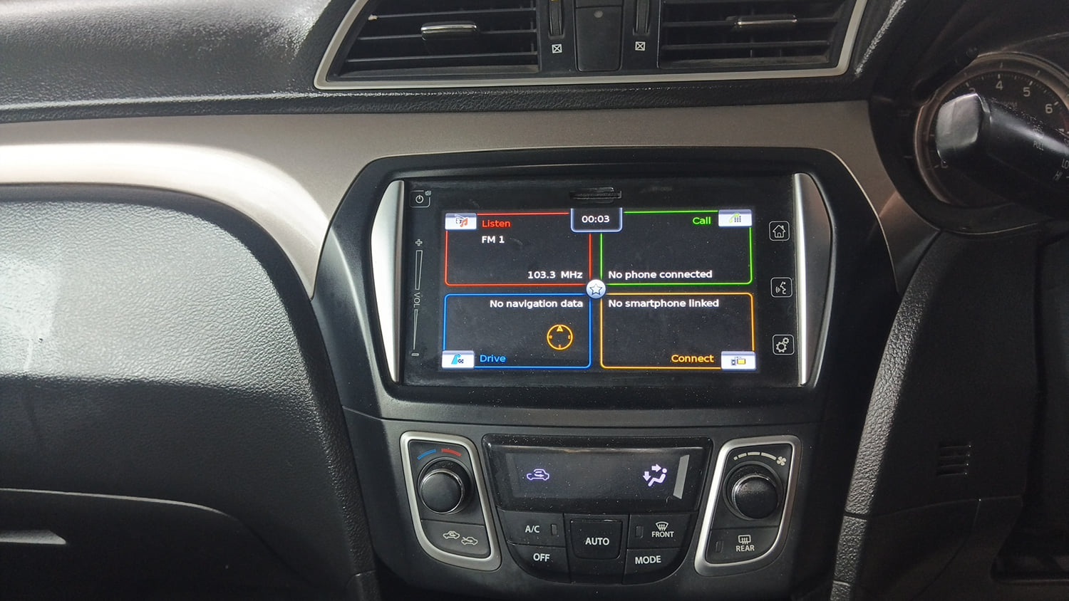 Used 2016 Maruti Suzuki Ciaz ZXi+ RS Petrol Manual interior MUSIC SYSTEM & AC CONTROL VIEW