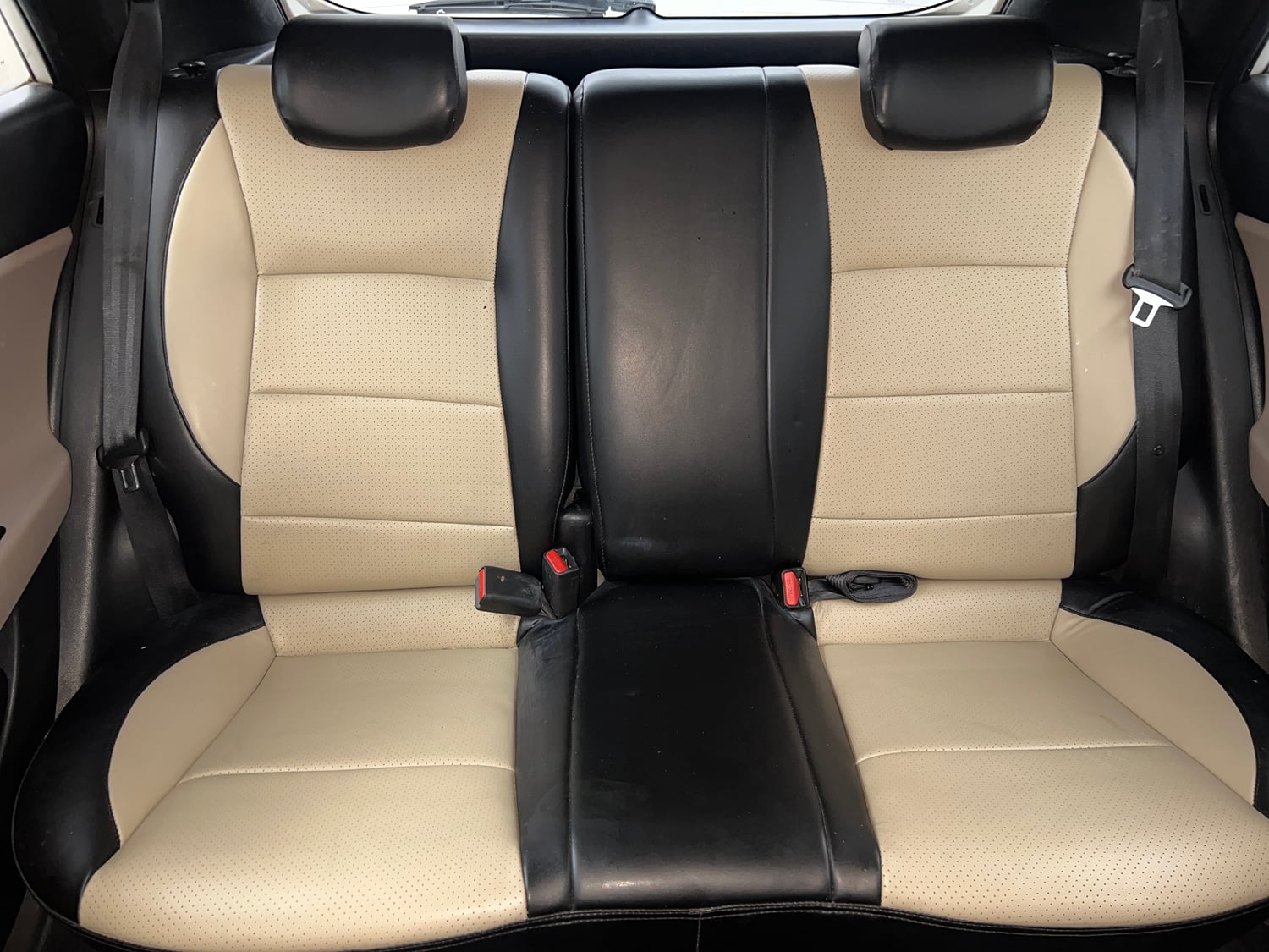 Used 2018 Hyundai Elite i20 Asta 1.4 CRDI (O) Diesel Manual interior REAR SEAT CONDITION VIEW