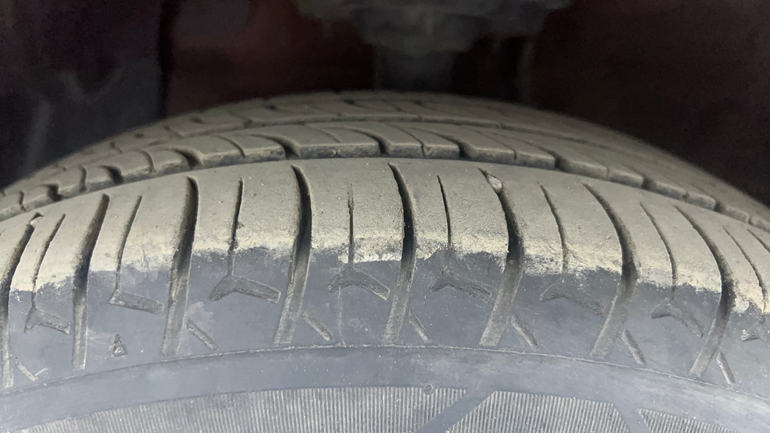 Used 2019 Hyundai Grand i10 Sportz U2 1.2 CRDi Diesel Manual tyres LEFT FRONT TYRE TREAD VIEW