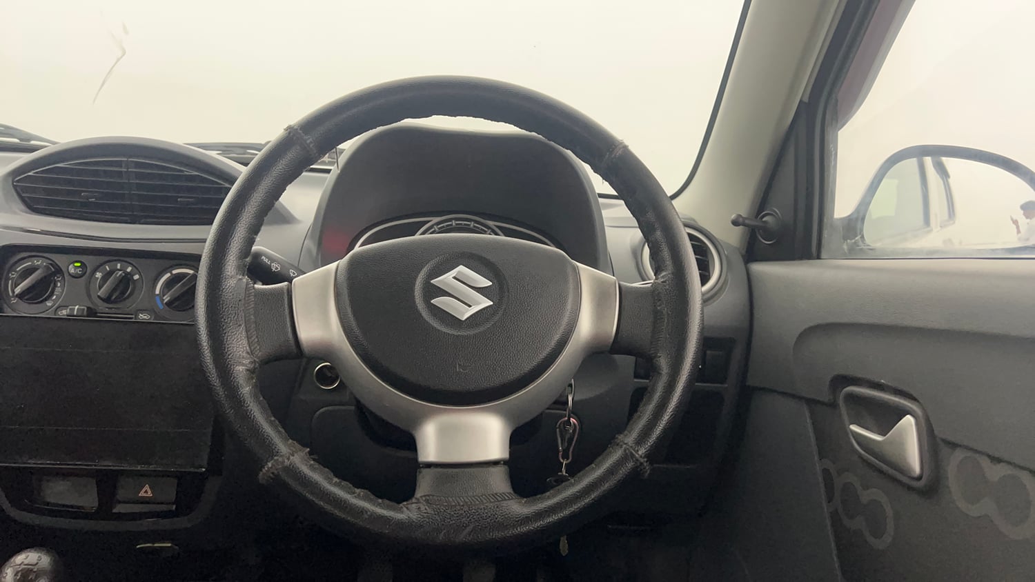 Used 2016 Maruti Suzuki Alto 800 Lxi Petrol Manual interior STEERING VIEW