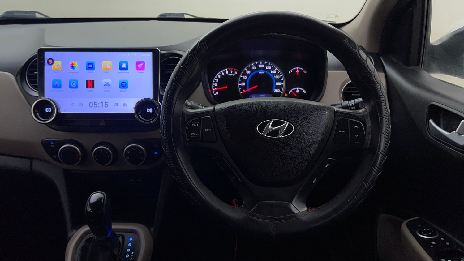 Used 2013 Hyundai Grand i10 Asta AT 1.2 Kappa VTVT Petrol Automatic top_features Steering mounted controls