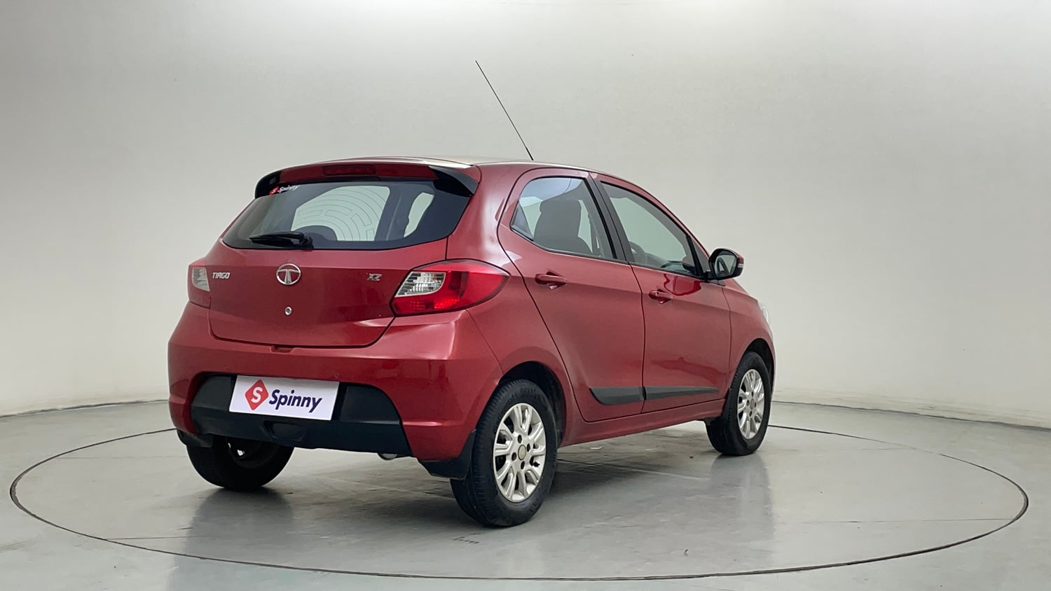 Used 2017 Tata Tiago Revotron XZ Petrol Manual exterior RIGHT REAR CORNER VIEW