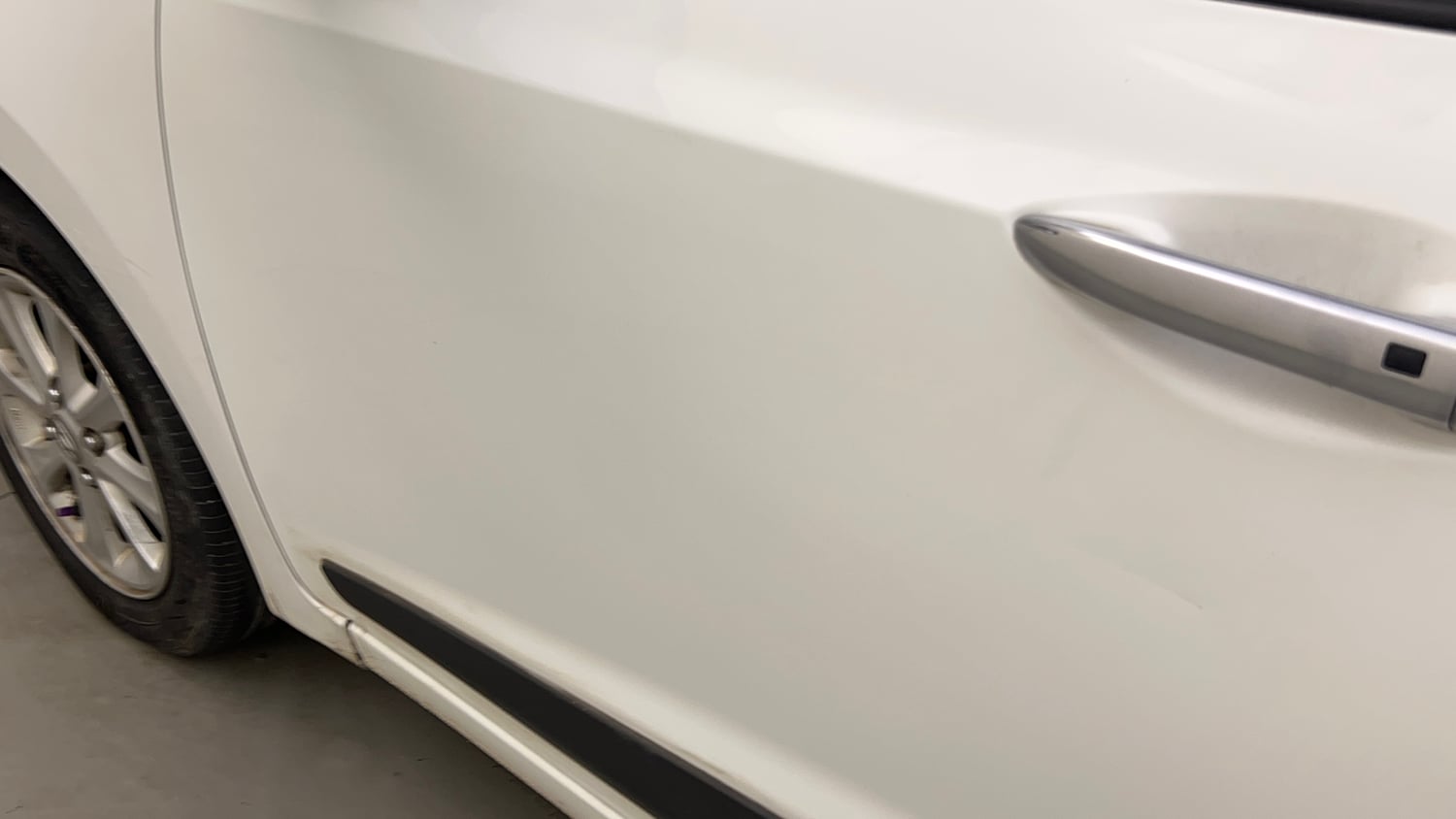 Used 2013 Hyundai Grand i10 Asta AT 1.2 Kappa VTVT Petrol Automatic dents MINOR SCRATCH
