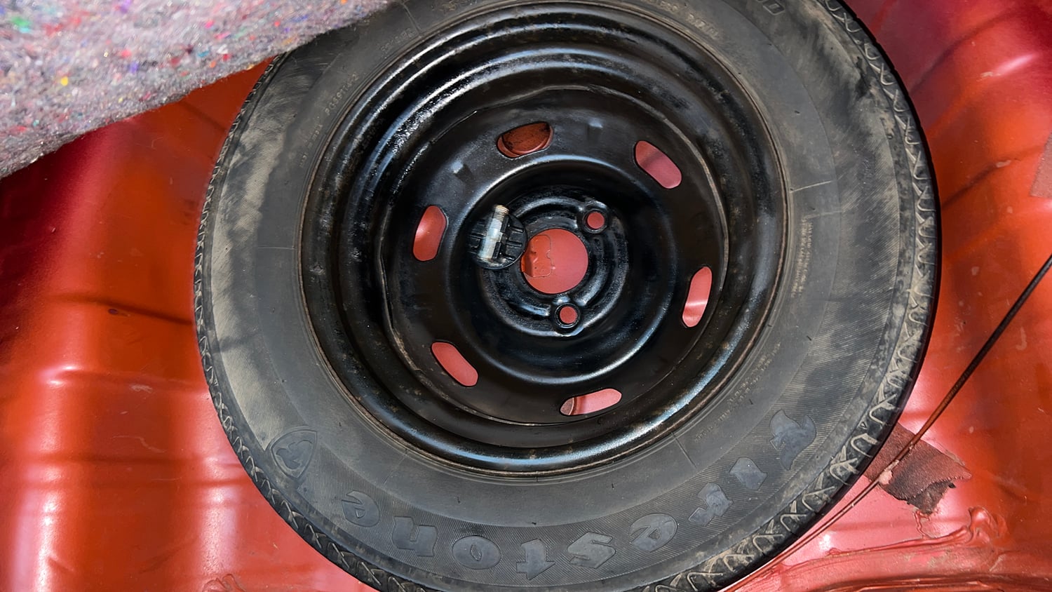 Used 2016 Renault Kwid RXL Petrol Manual tyres SPARE TYRE VIEW