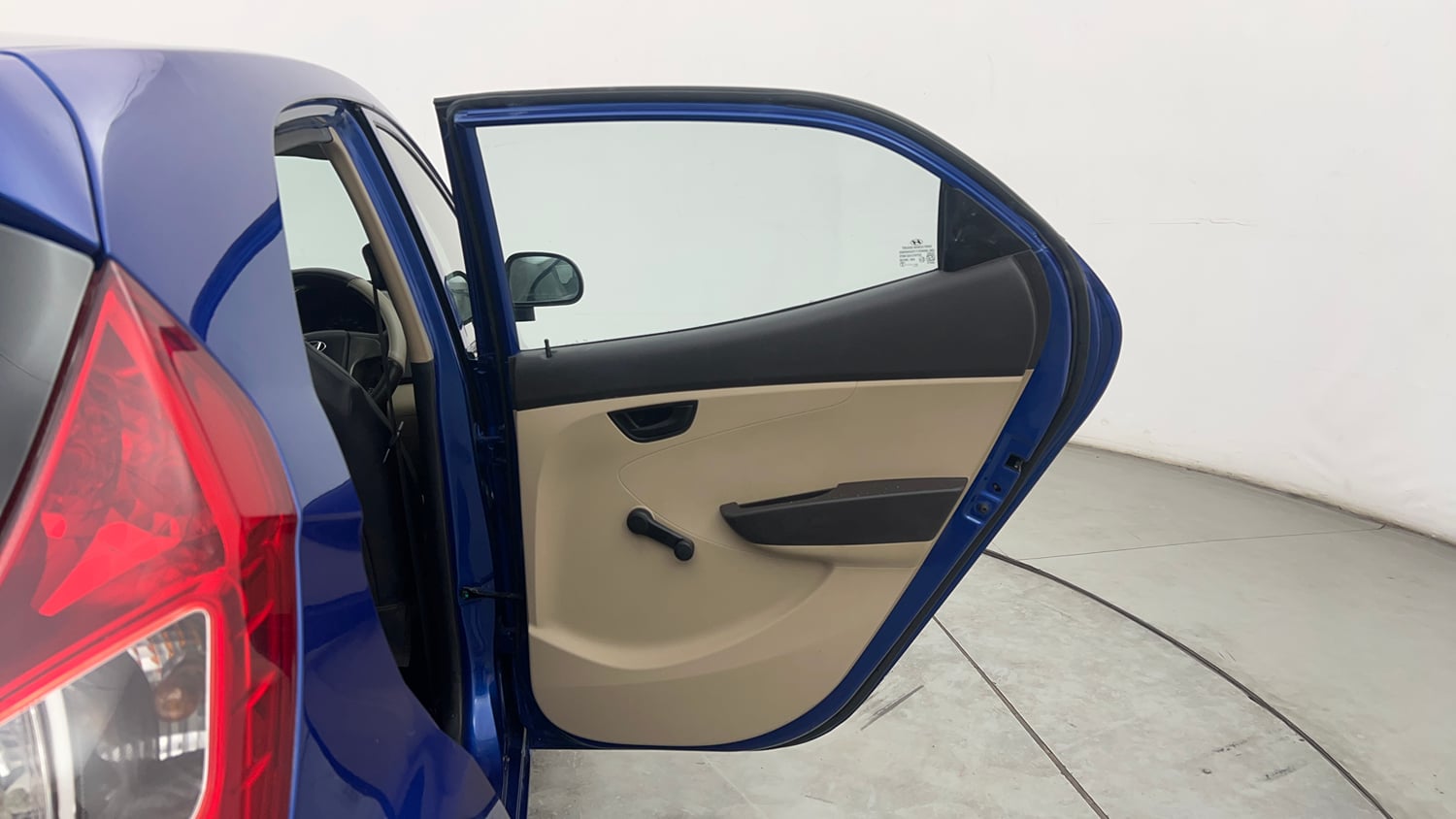 Used 2016 Hyundai Eon Era + AirBag Petrol Manual interior RIGHT REAR DOOR OPEN VIEW