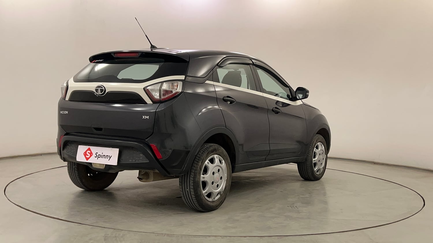 Used 2019 Tata Nexon XM Petrol Manual exterior RIGHT REAR CORNER VIEW